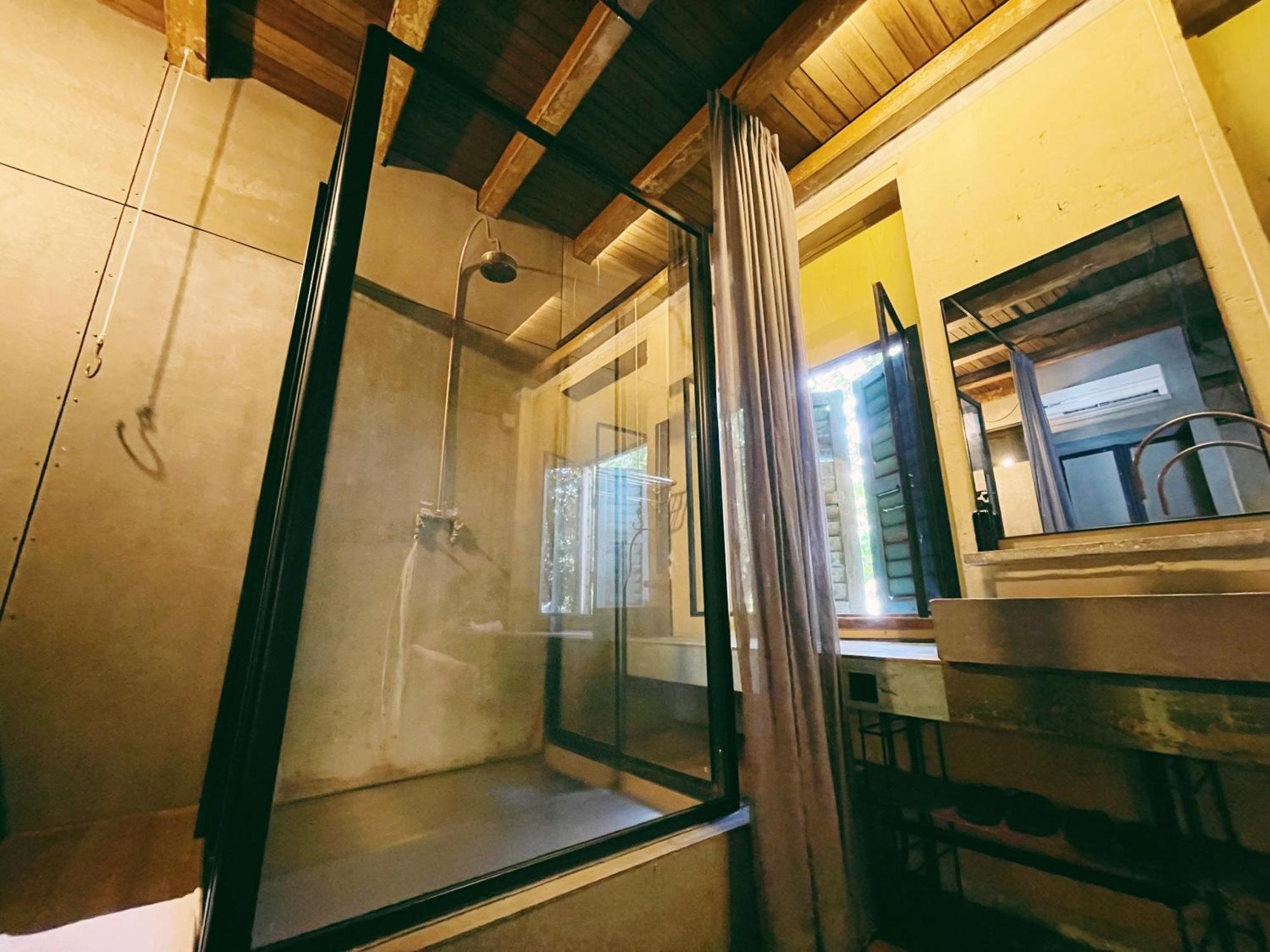 Belakang Kong Heng Ipoh Hotel ภายนอก รูปภาพ